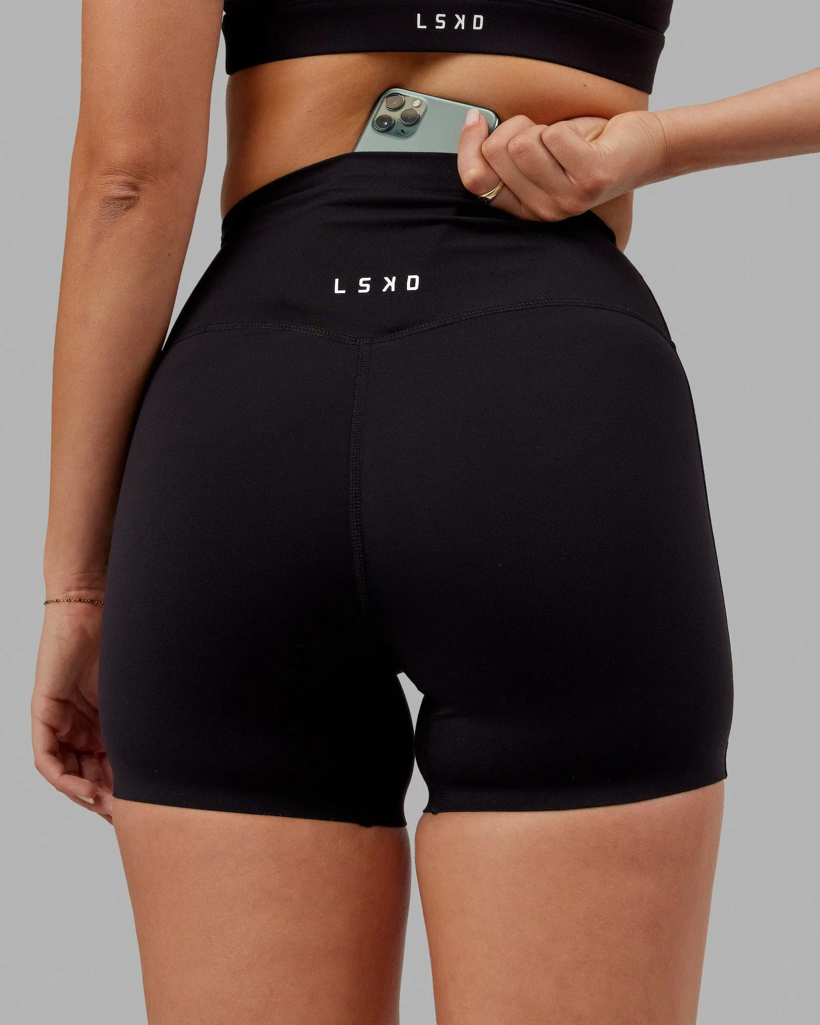 Elixir X-Length Shorts - Black