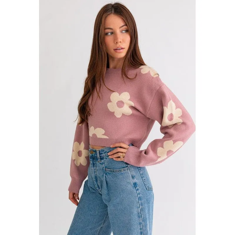 LONG SLEEVE CROP SWEATER WITH DAISY PATTERN